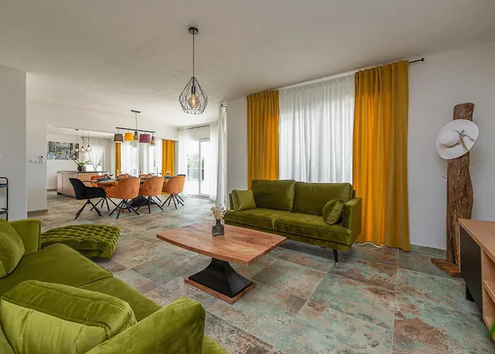 3 Bedroom In *